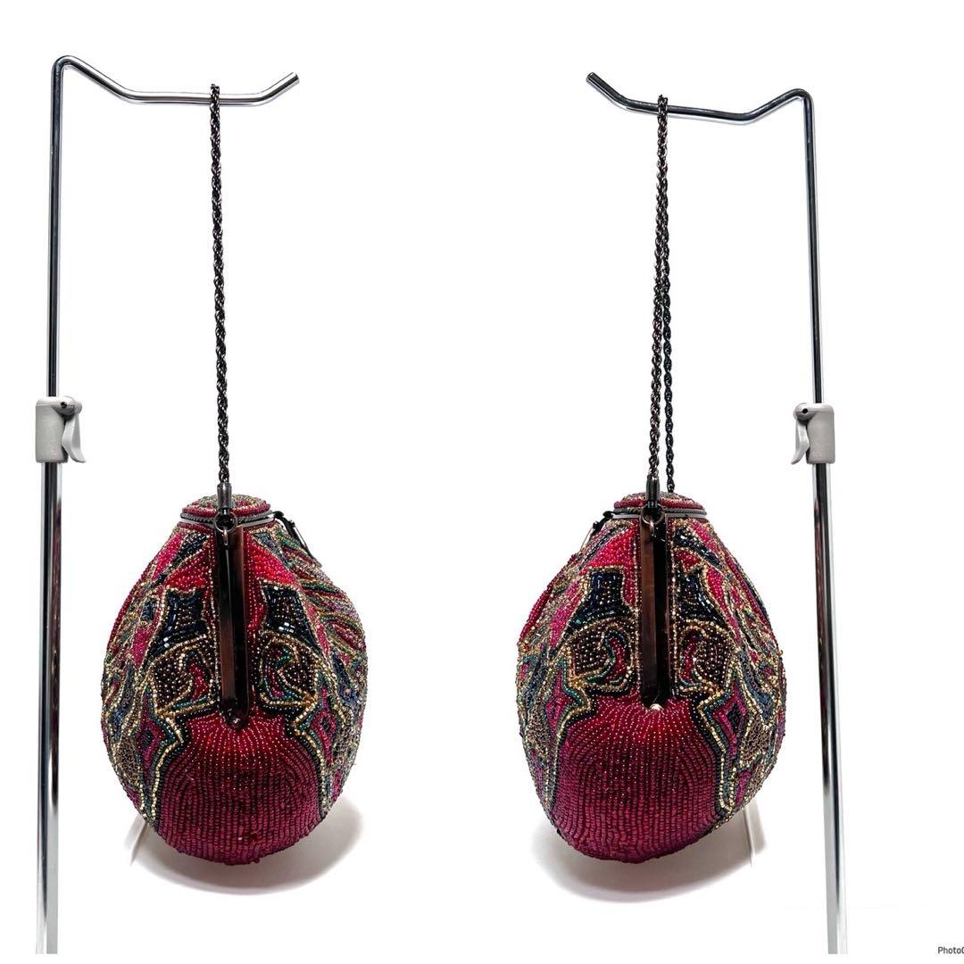 【美品】ビーズ総刺繍/ラインストーン/ ビジュー/口枠式/赤系色/ビーズバッグ