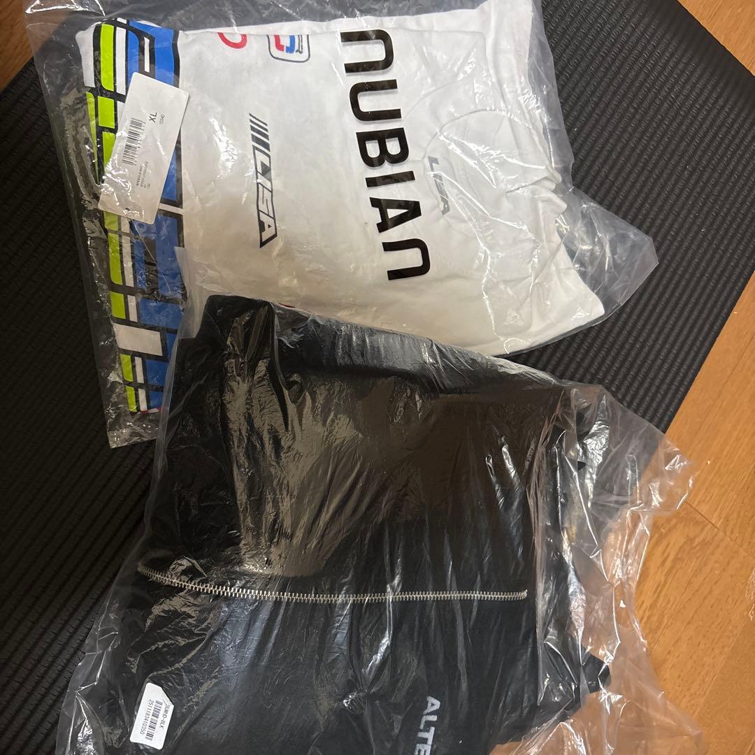 BLACKPINK LISA アルバムパーカー、Tシャツ 2点セット