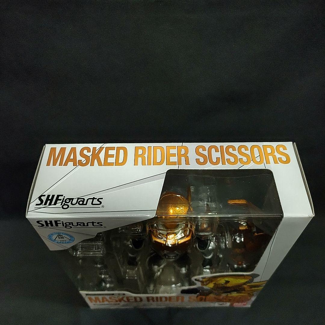未開封 WEB限定S.H.フィギュアーツ　仮面ライダー シザース