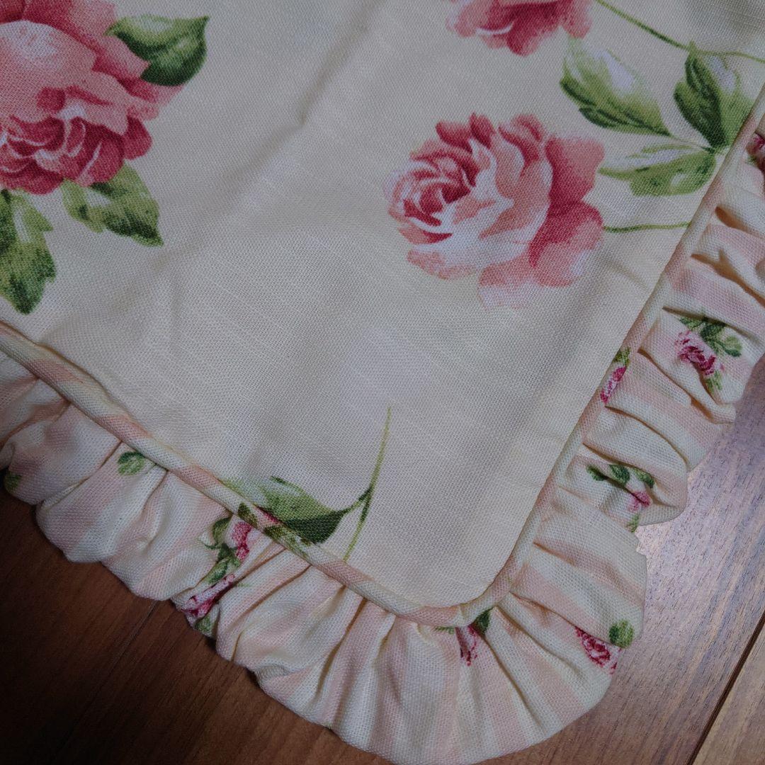 ローラアシュレイ　クッションカバー　ヘーゼルウッド　チョークピンク