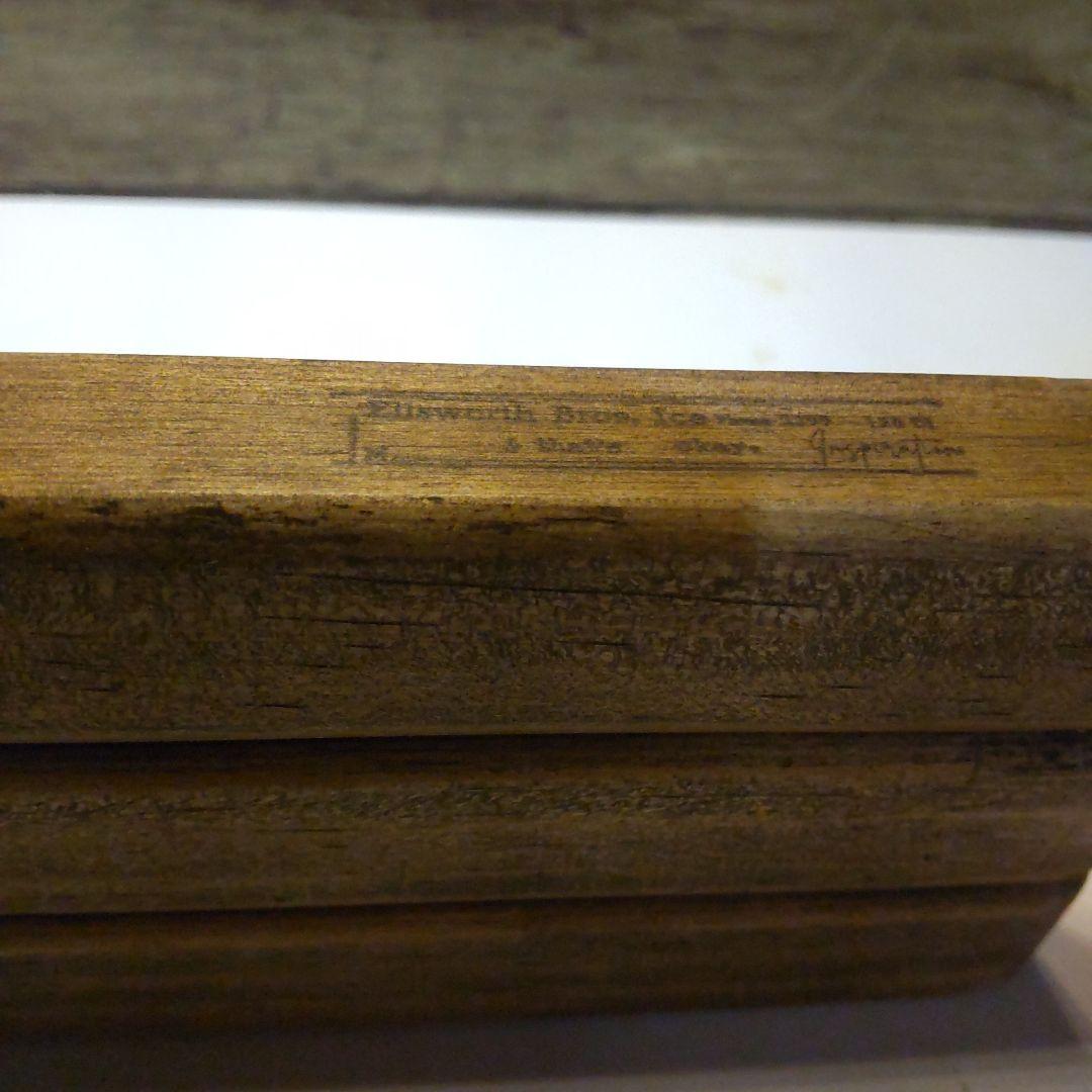 曲線デザイン　ウォールシェルフ　飾り棚　　ウォルナット　ファニー