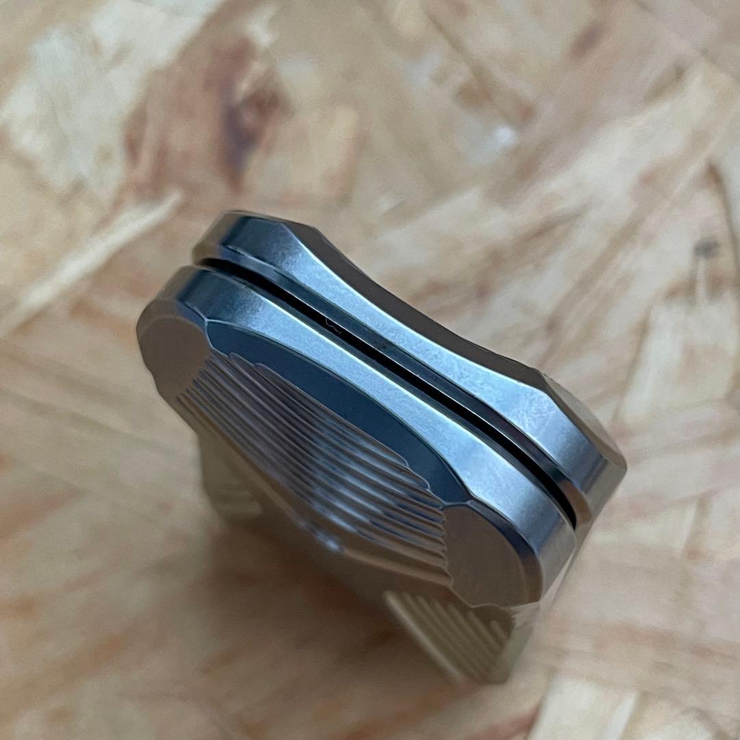 MAGNUS ToadX Titanium slider フィジェットトイ