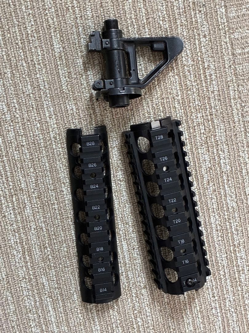 東京マルイ　M4 AR 固定ストック　電動ガン マガジン3本付