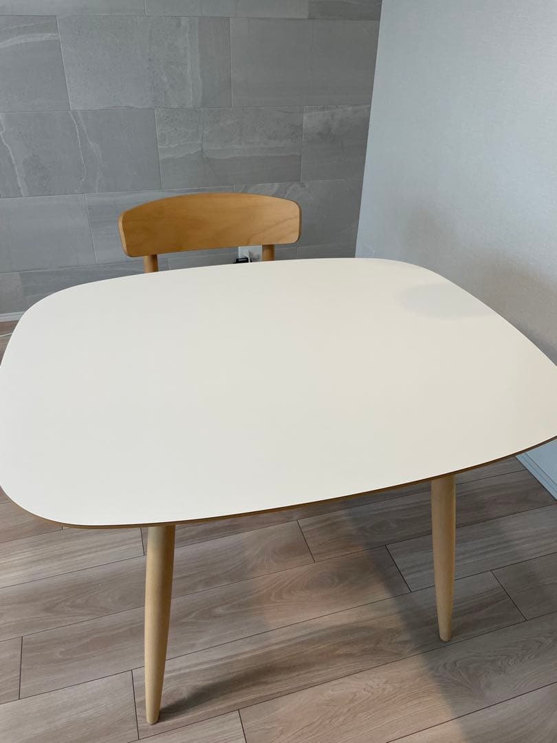 カリモク60 Dテーブル　ダイニングテーブル