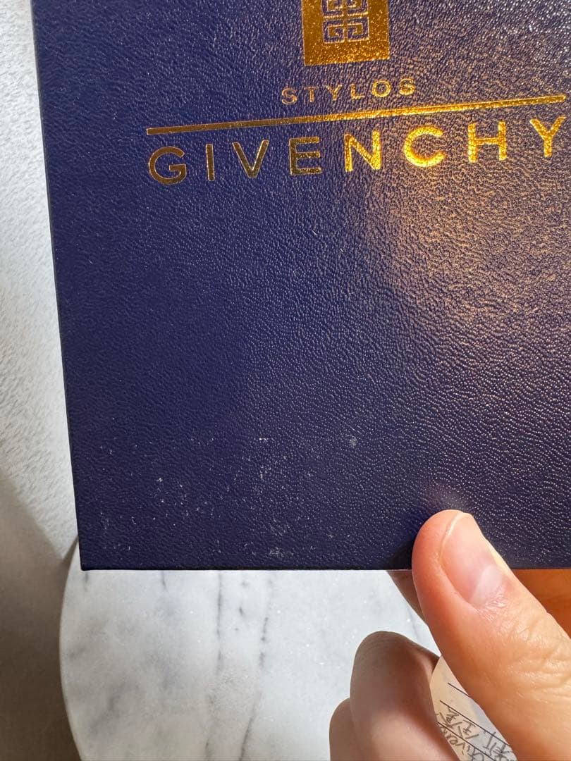Givenchy 記念ギフトセット　赤＆緑　未使用保存品