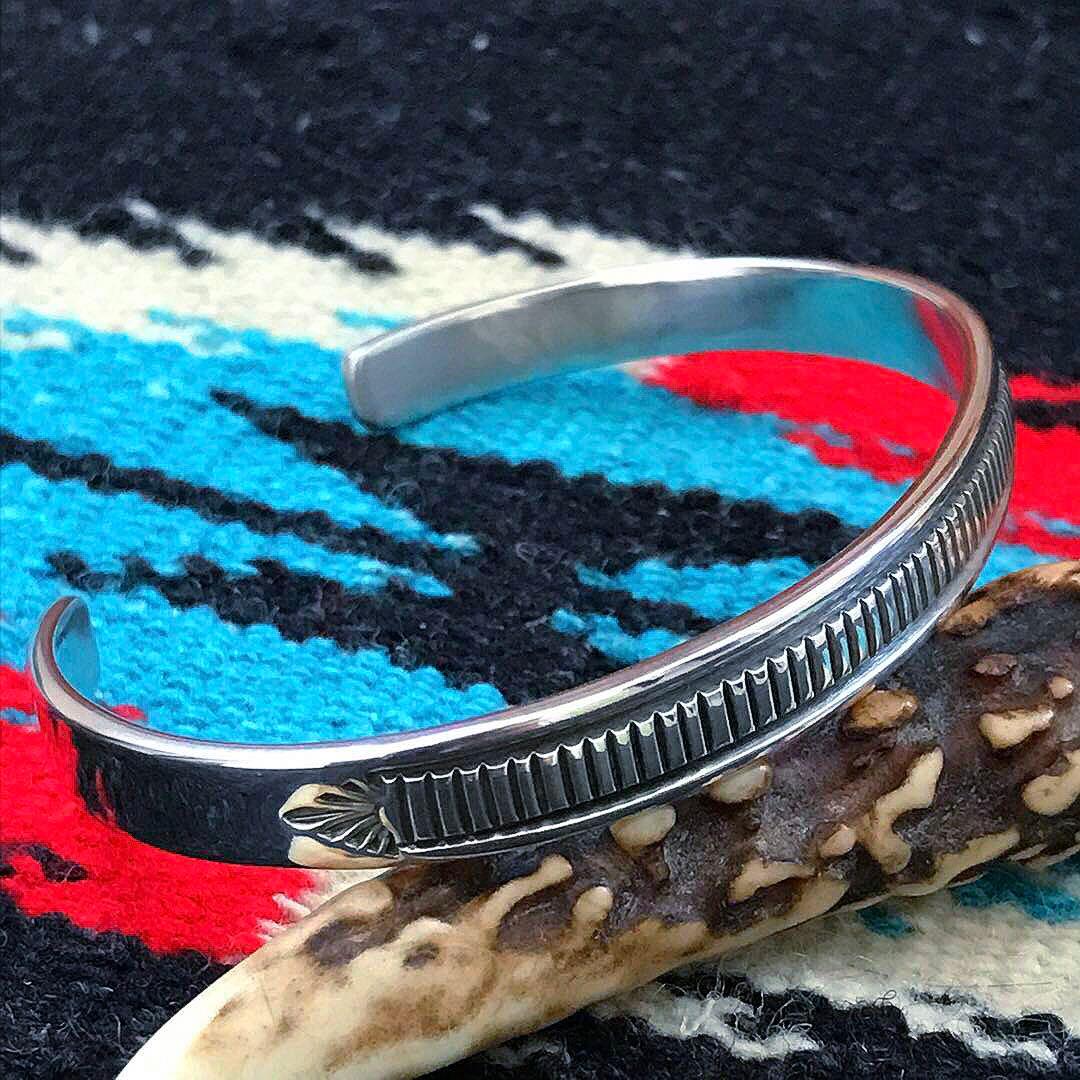 Indian Jewelry ブルースモーガン　　　シルバーバングル　　③