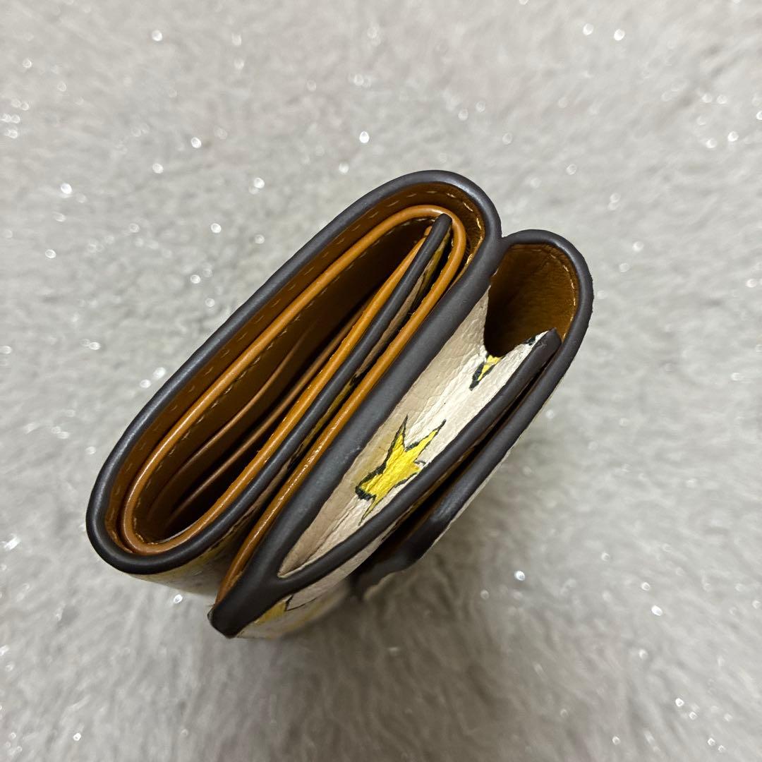 コーチ　エッセンシャル ミニ トライフォールド ウォレット・スター プリント