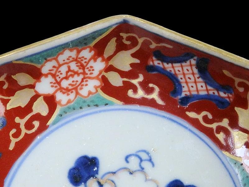 古伊万里　金襴手　牡丹に金唐草の図　３寸皿　豆皿　手塩皿　F243AS-fbtq