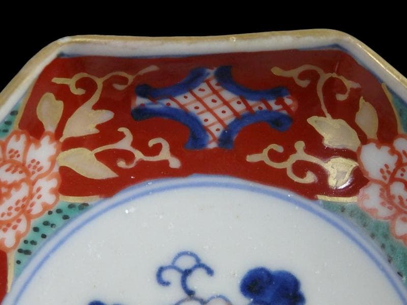 古伊万里　金襴手　牡丹に金唐草の図　３寸皿　豆皿　手塩皿　F243AS-fbtq