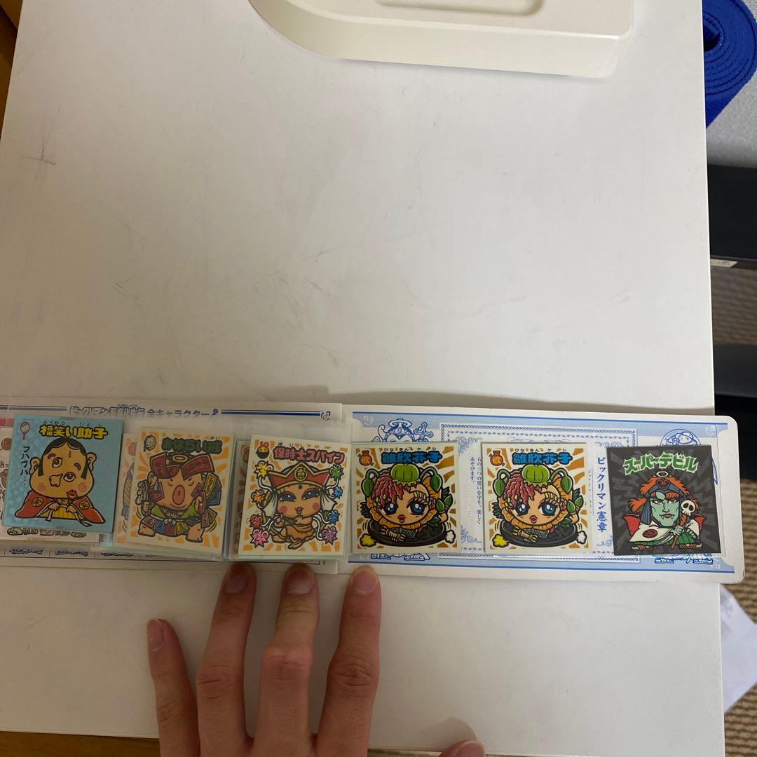 ビックリマンカードケースとシール