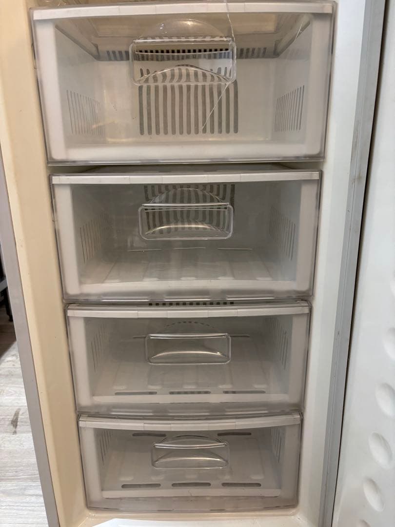 冷凍庫　富士通　110l