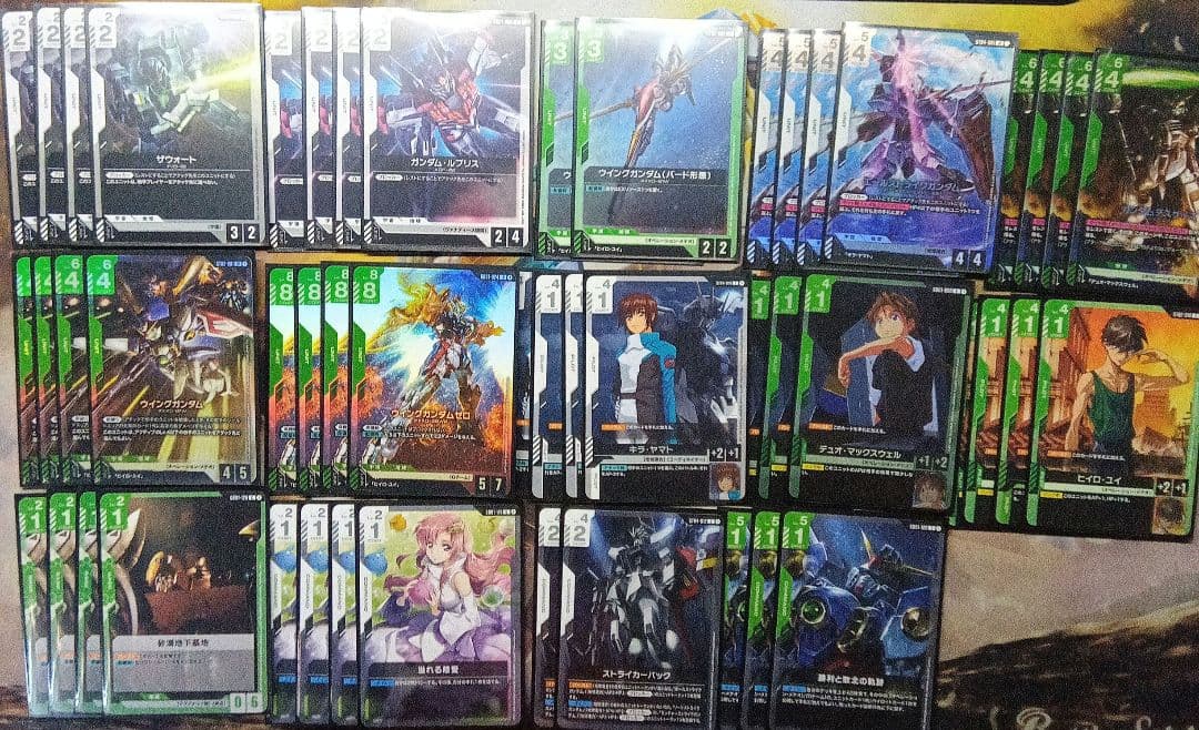 ガンダムカードゲーム　緑白デッキ　W　SEED　スリーブ付き