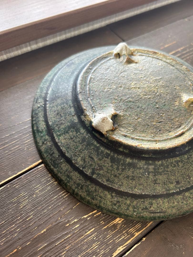 大嶺實清　大嶺工房　三つ足皿　陶器　沖縄　やちむん　緑　囍屋　グリーン　読谷