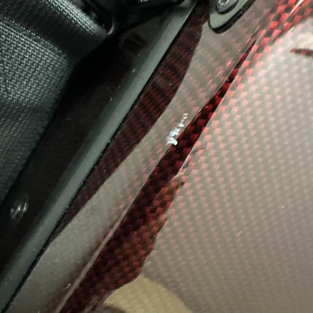 カーボンマック　ビオラケース　カラーワインレッド