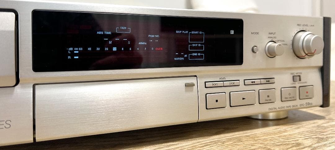★SONY DTC-59ES★DATデッキ ジャンク品★取扱説明書付
