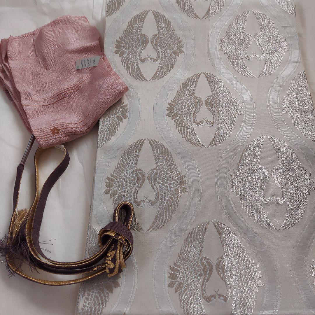 正絹振袖 蝶と辻ヶ花模様 黒と白 帯揚げ 帯締め 重ね襟 髪飾り