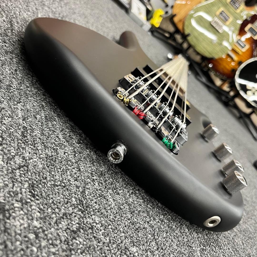 【11387】 Warwick RockBass Corvette 8弦ベース