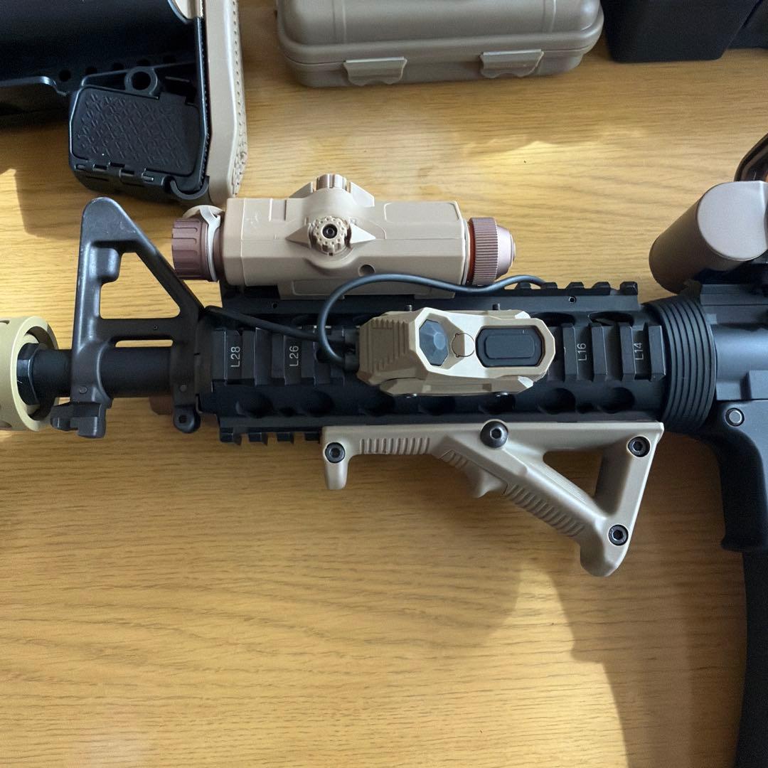 11/21まで　東京マルイ　次世代電動ガン　M4 CQB-R