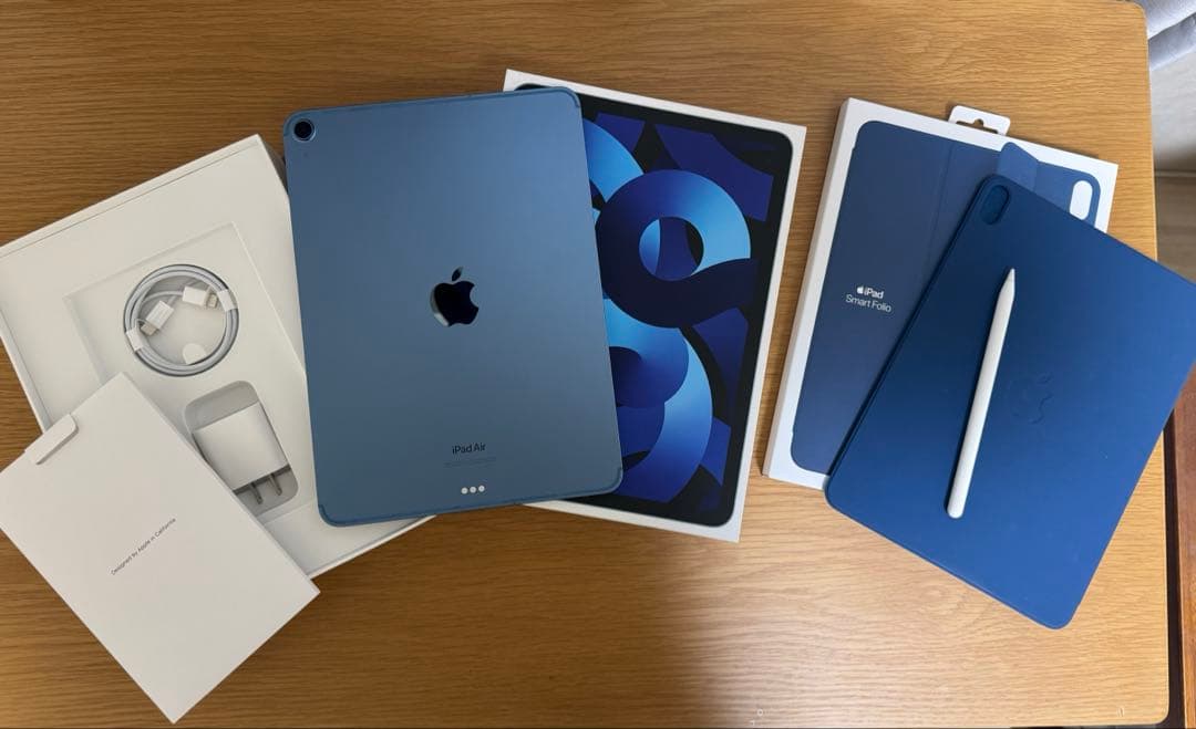 iPad Air (第5世代) ブルー 64GB セルラー