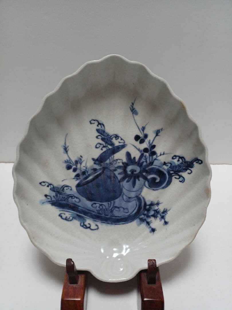 骨董　貝形皿　染付　正化年製　貫入