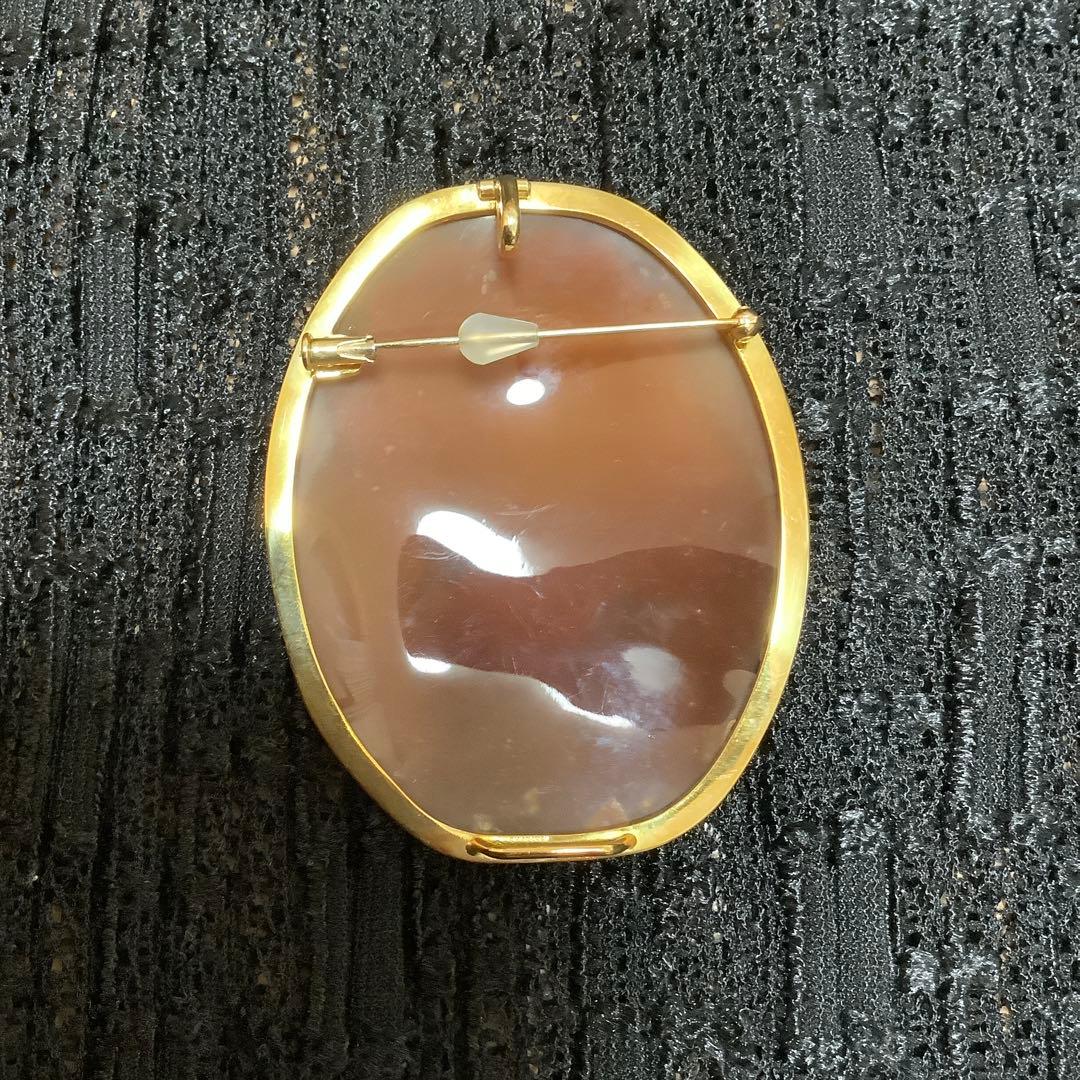 ク*☘様 宝石鑑別書あり　　天然シェル　カメオブローチ