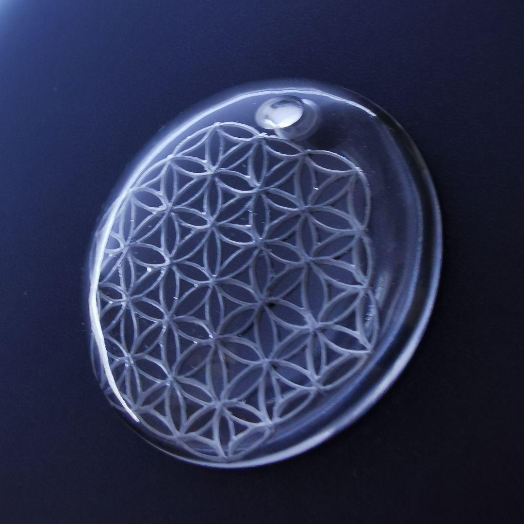 花曼荼羅フラワーオブライフ（生命の花）ヒマラヤ水晶ガネーシュヒマール