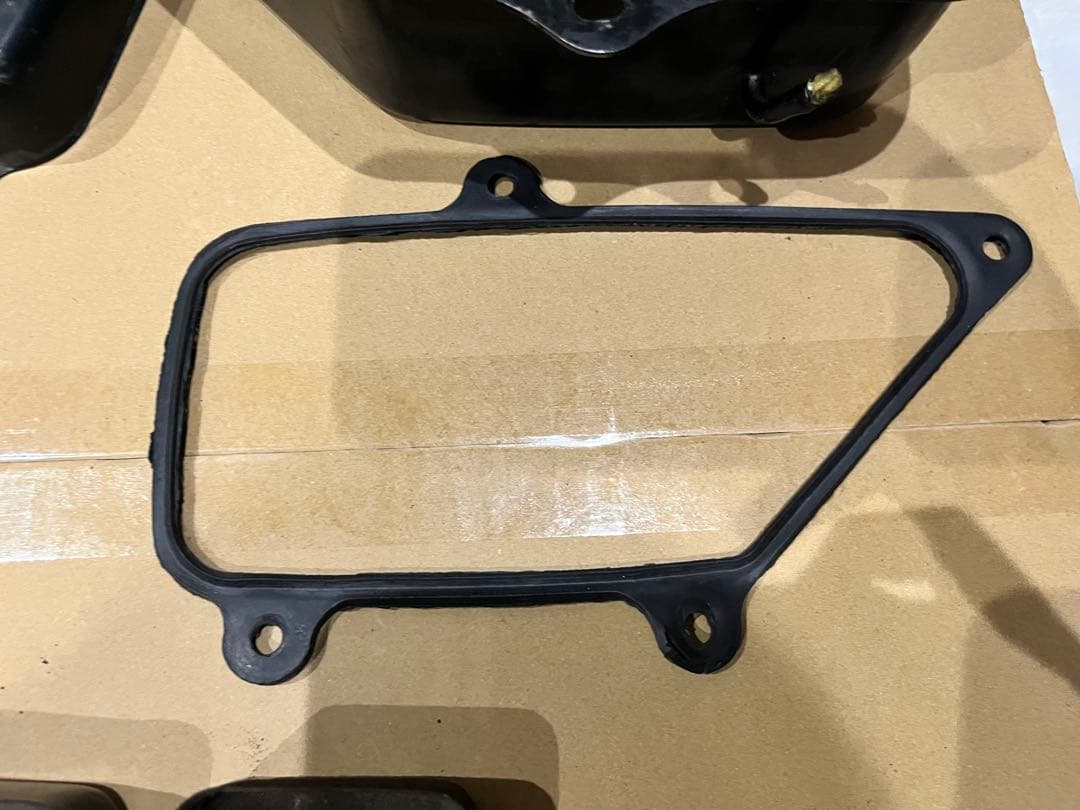 GR５０.８０(ミニトレ)オイルタンク＆エアクリーナーカバー　レストア用