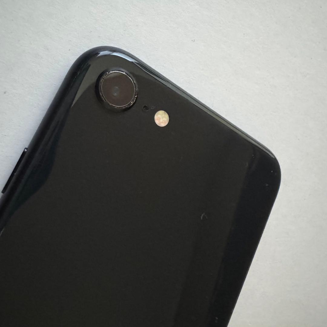 Apple iPhone SE (第2世代) ブラック 64GB 本体