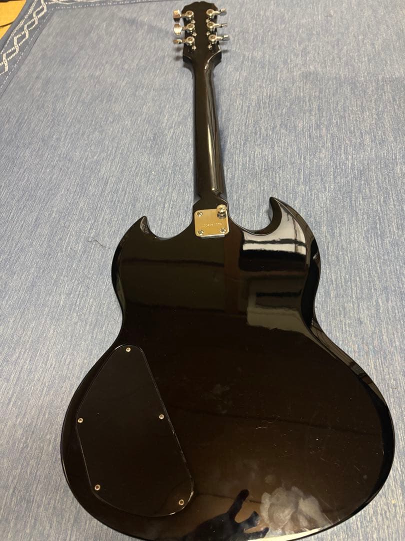 エピフォンG-310 Emily the strange