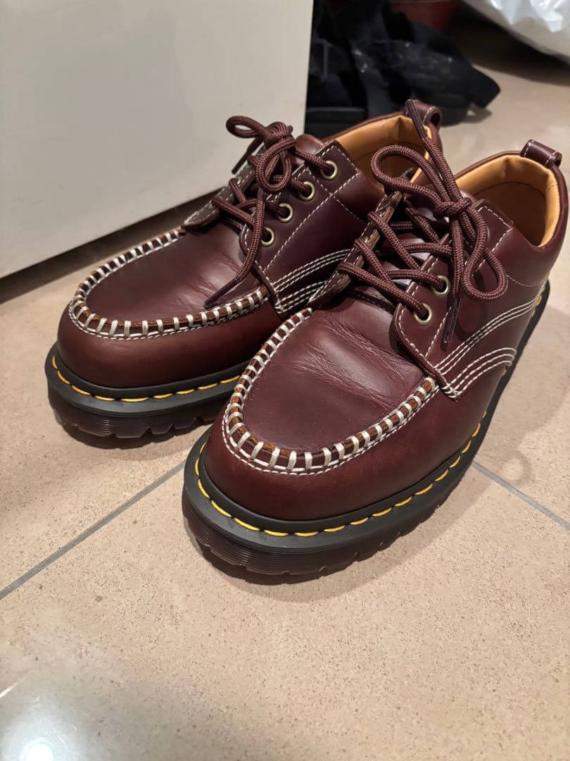 靴 Dr. MARTENS LOWELL SHOE