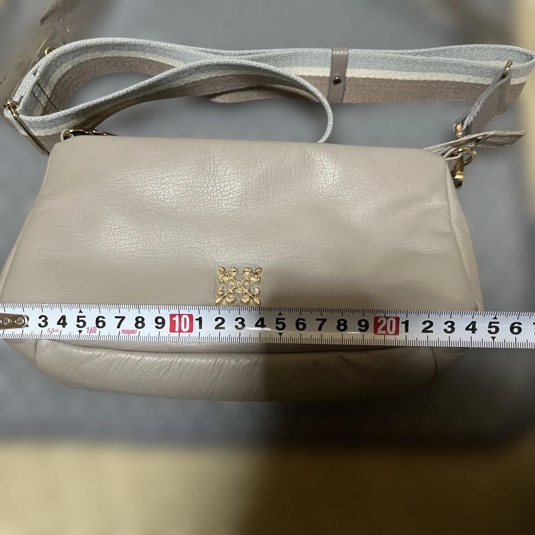ラシット　ベージュ　2way ショルダーバッグ　モノグラムプレート　新品