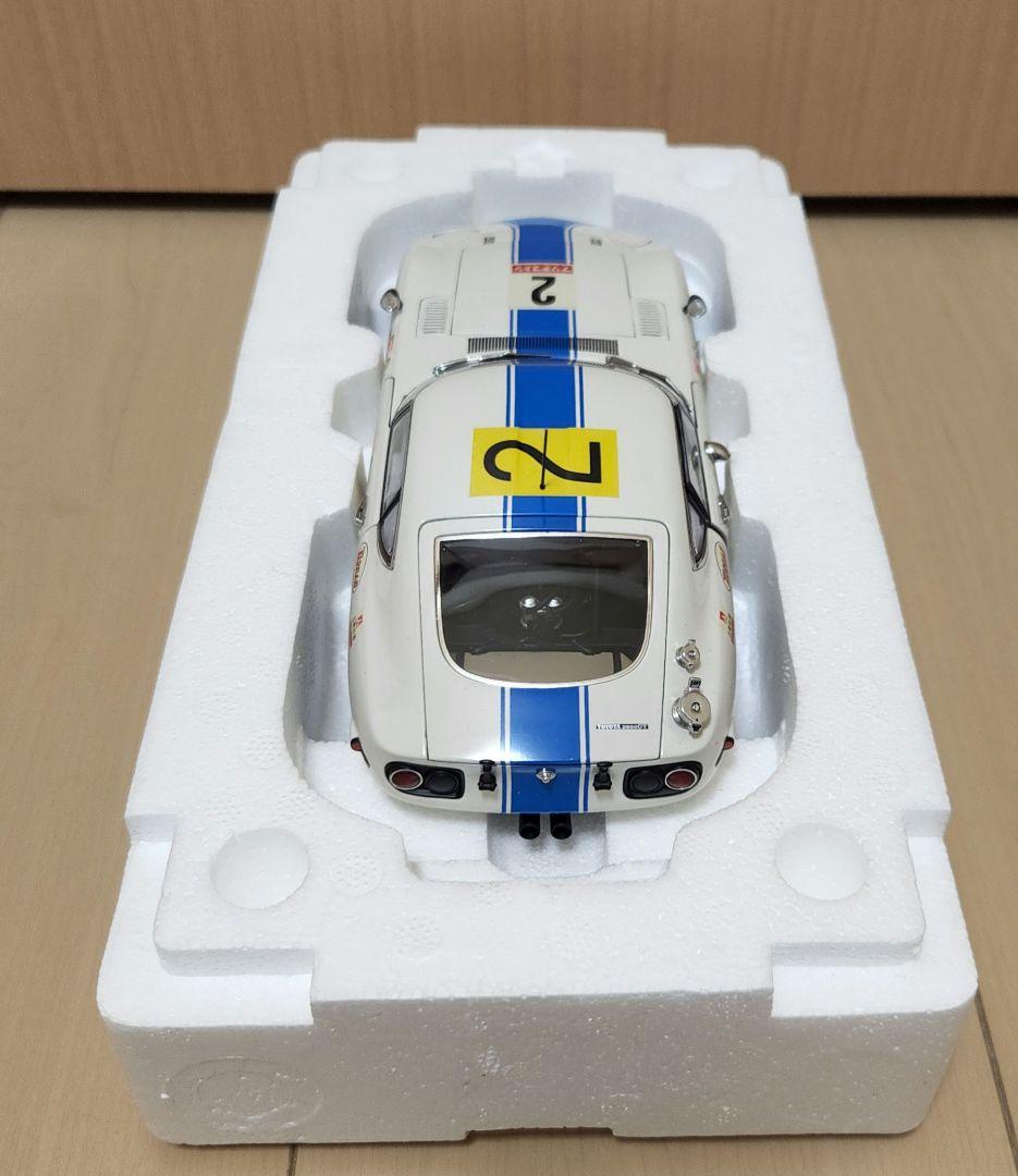 オートアート1/18トヨタ2000GT