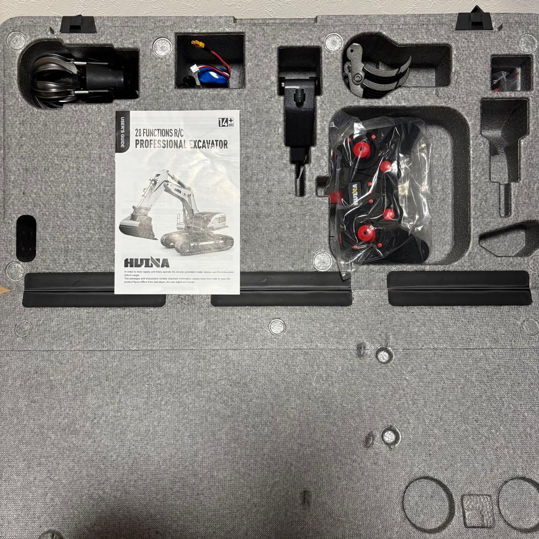 新品HuiNa Toys 1594  22CH 1/14 RC ショベルカー