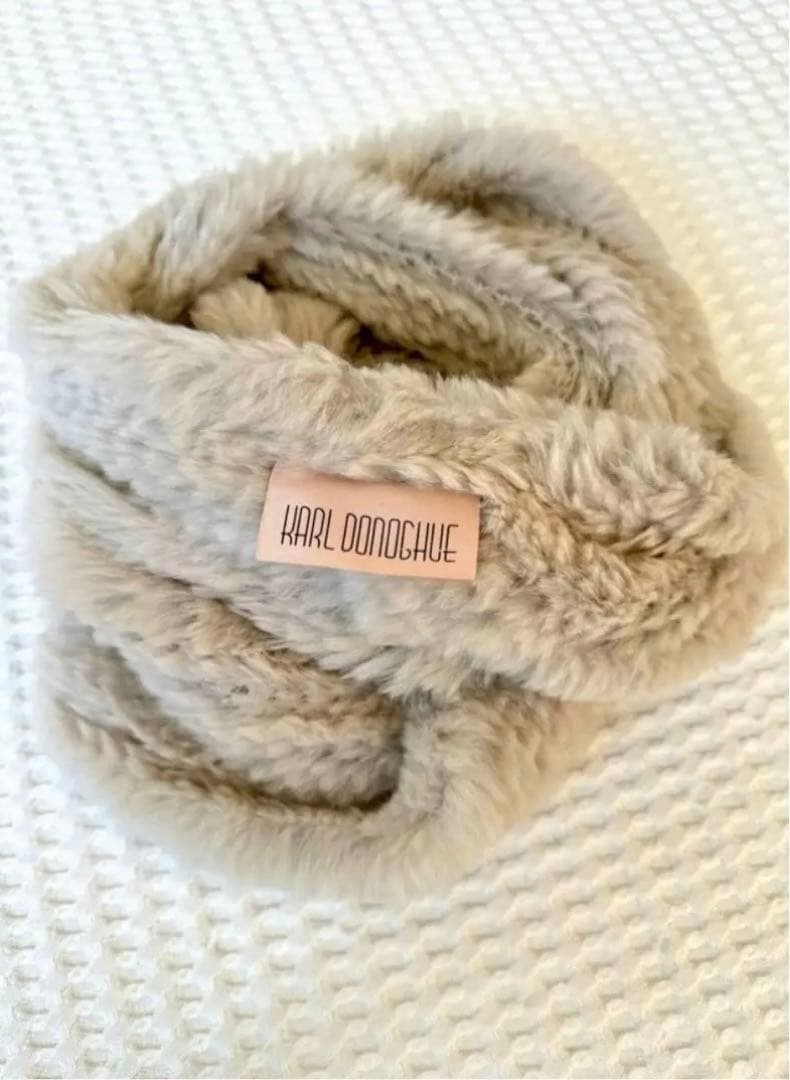 KARL DONOGHUE カールドノヒュー・スヌード美品（中古）