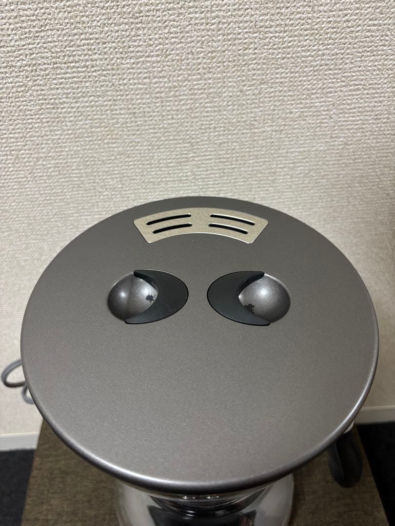 〈送料込み〉De'Longhi クレシドラ ドリップコーヒーメーカー シルバー