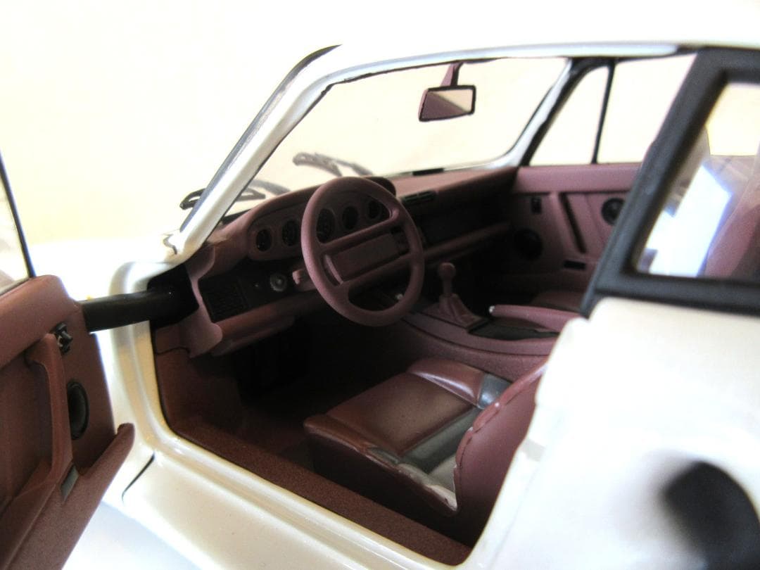 特価 exoto (1/18) ポルシェ 959