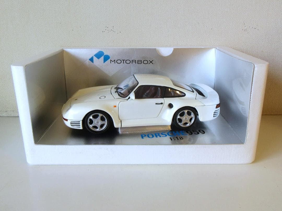 特価 exoto (1/18) ポルシェ 959