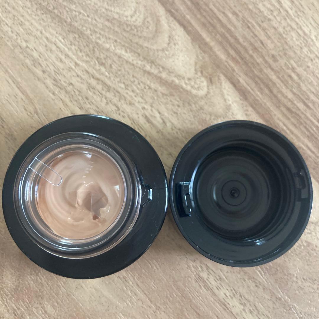 カネボウ ライブリースキン ウェアⅡ 240