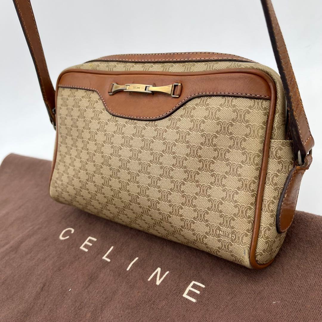 CELINE ショルダーバッグ 斜めがけ ホワイトマカダム柄 ゴールド金具
