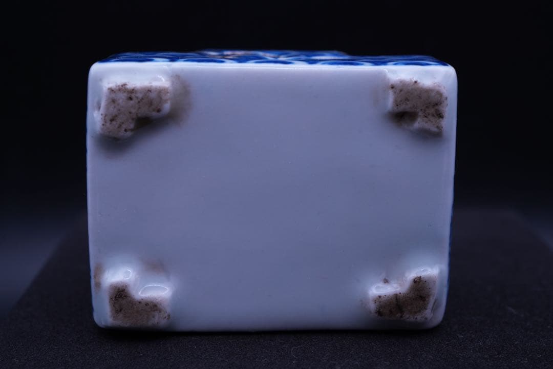 （香 1） 永保長春の染付 透入り 香合