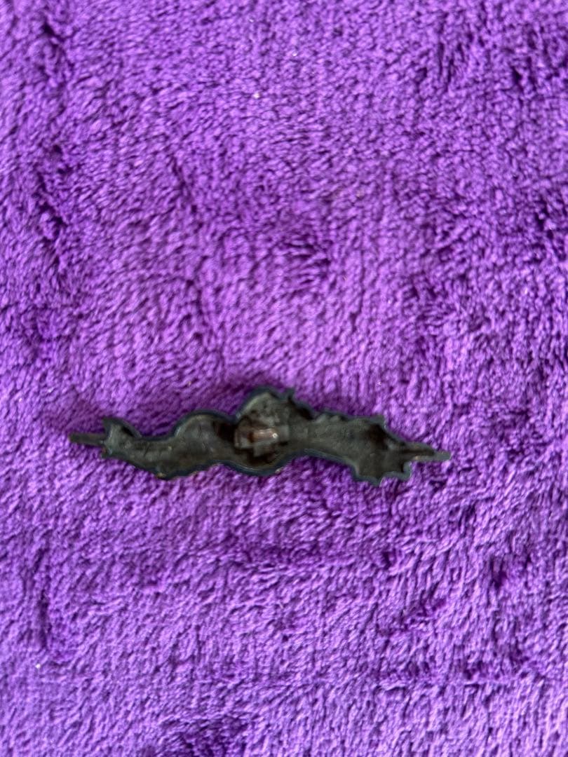 目貫 （兜モチーフ・軍配） 日本刀 刀装具 骨董 アンティーク