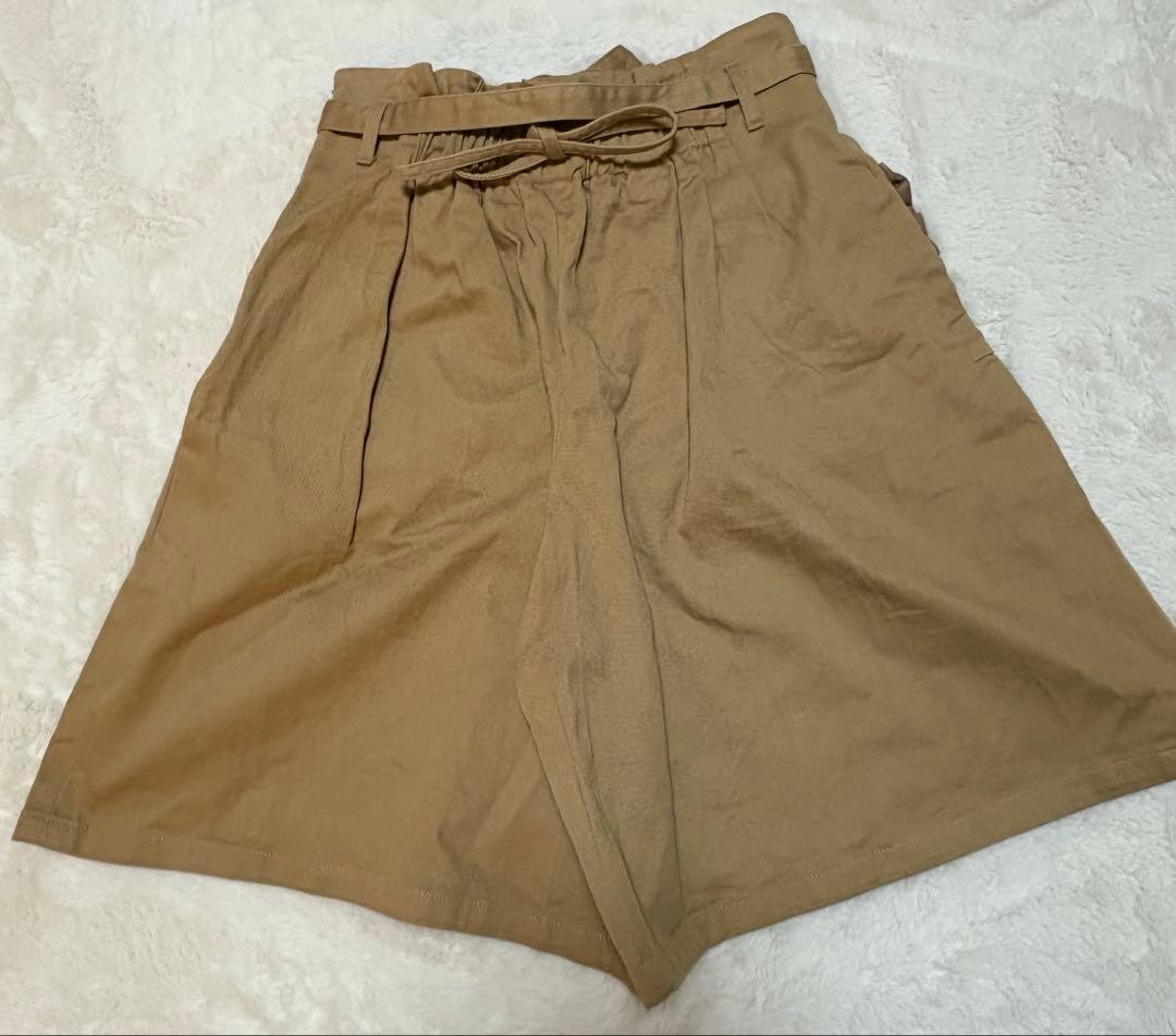 yukiemonn ベージュ フリル付きポケット キュロット