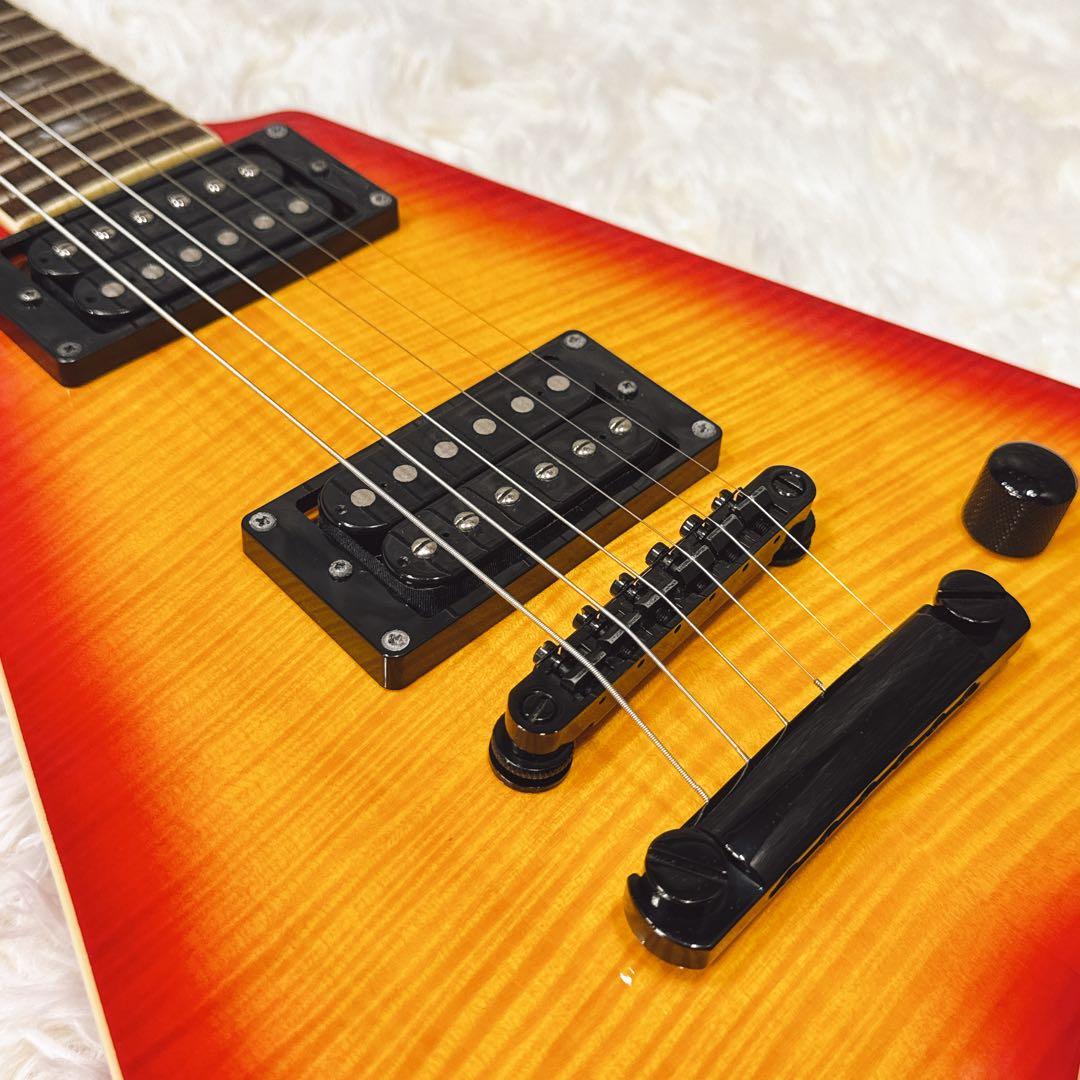 Chatting Bird フライングVタイプ フレイムトップ！セットネック仕様