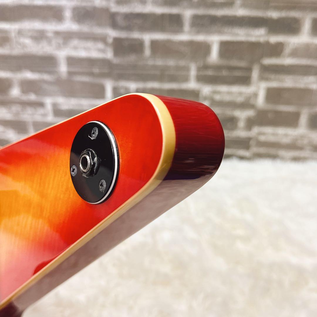 Chatting Bird フライングVタイプ フレイムトップ！セットネック仕様