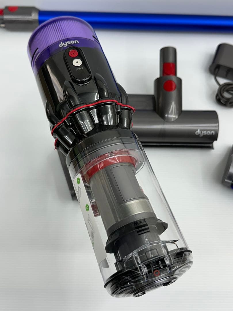 2024年製　ダイソン　掃除機　SV21 本体　ヘッド　パイプ　充電器　セット