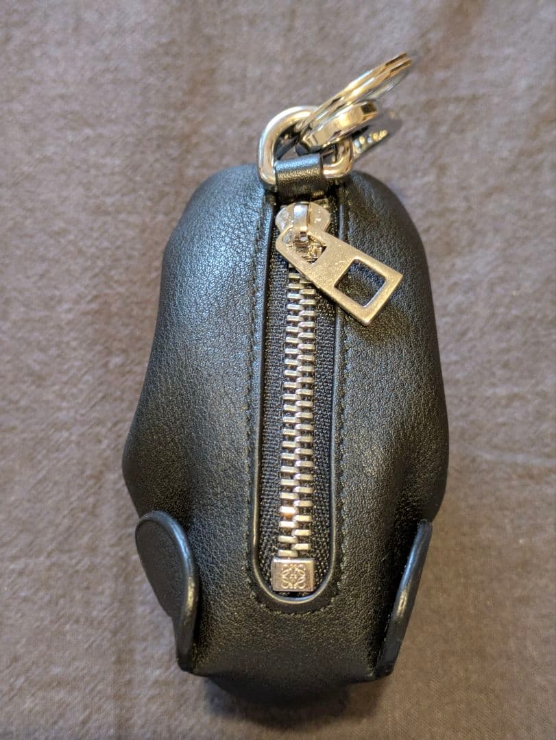 C*a様 【LOEWE】エレファント レザーケース チャーム(ブラック)