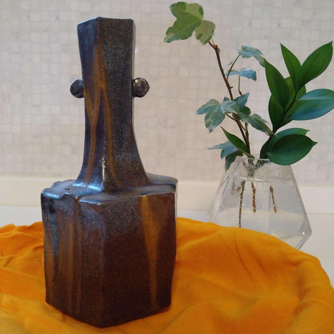 花入　鼎窯(かなえがま) 三代目　加藤春鼎作 瀬戸焼