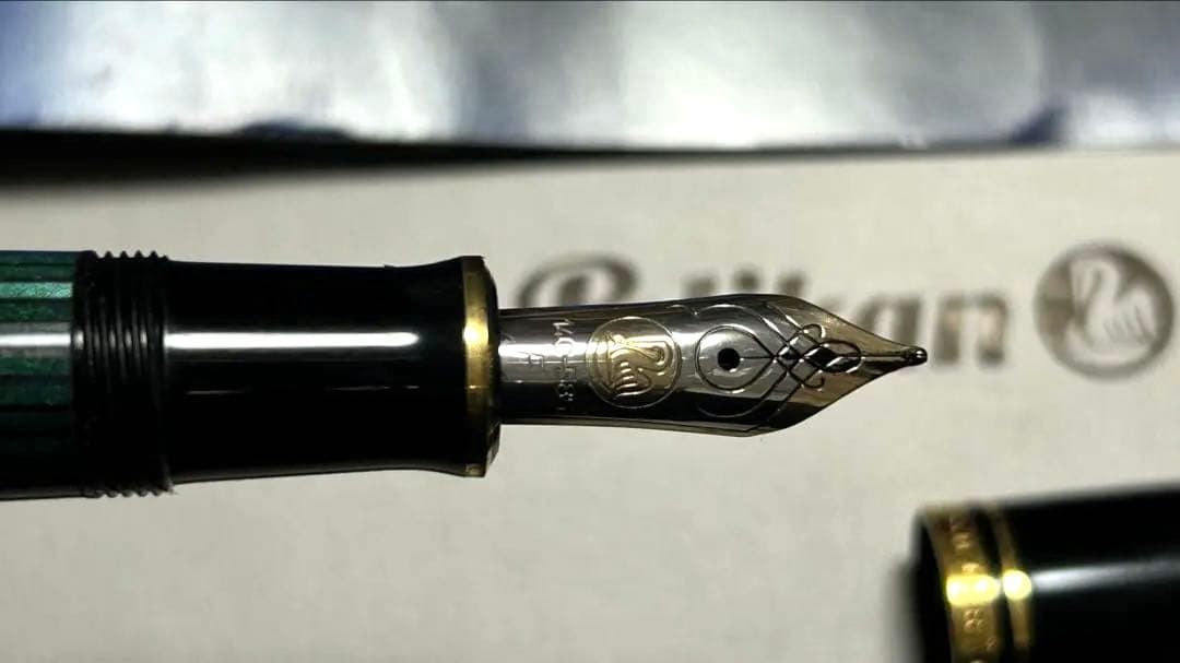 【値下げ】Pelikan スーベーレーンm400 f（細字）万年筆 緑稿