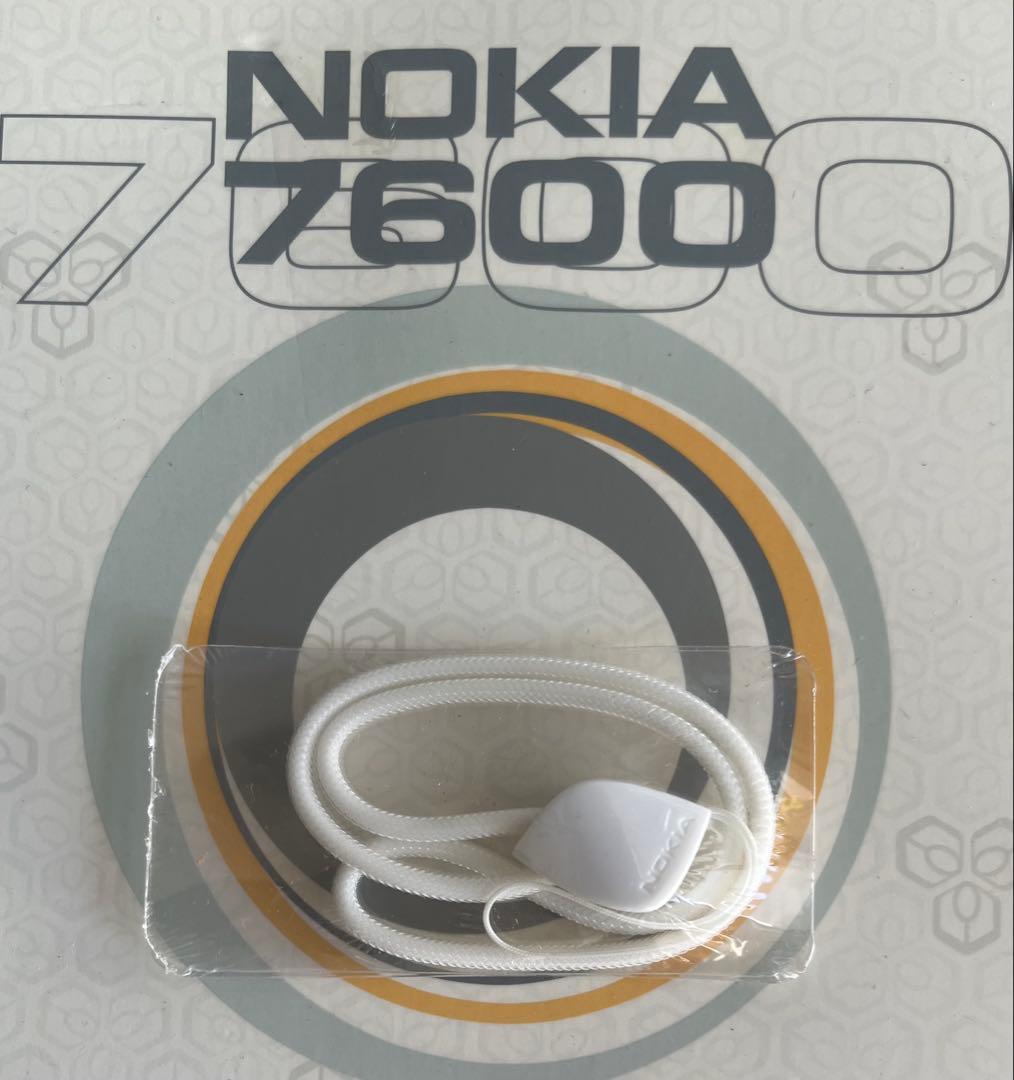 Y*A様 Nokia 7600 本体 ホワイト/ゴールド