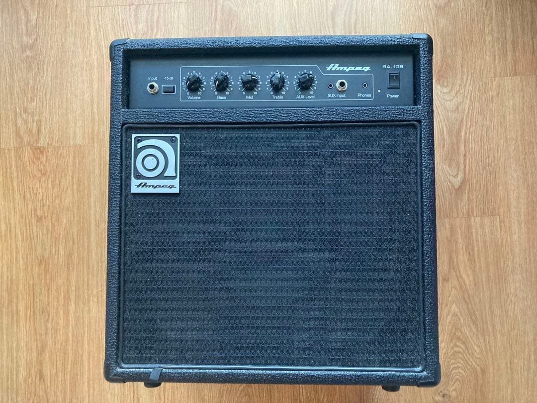 Ampeg BA-108 ベース用アンプ